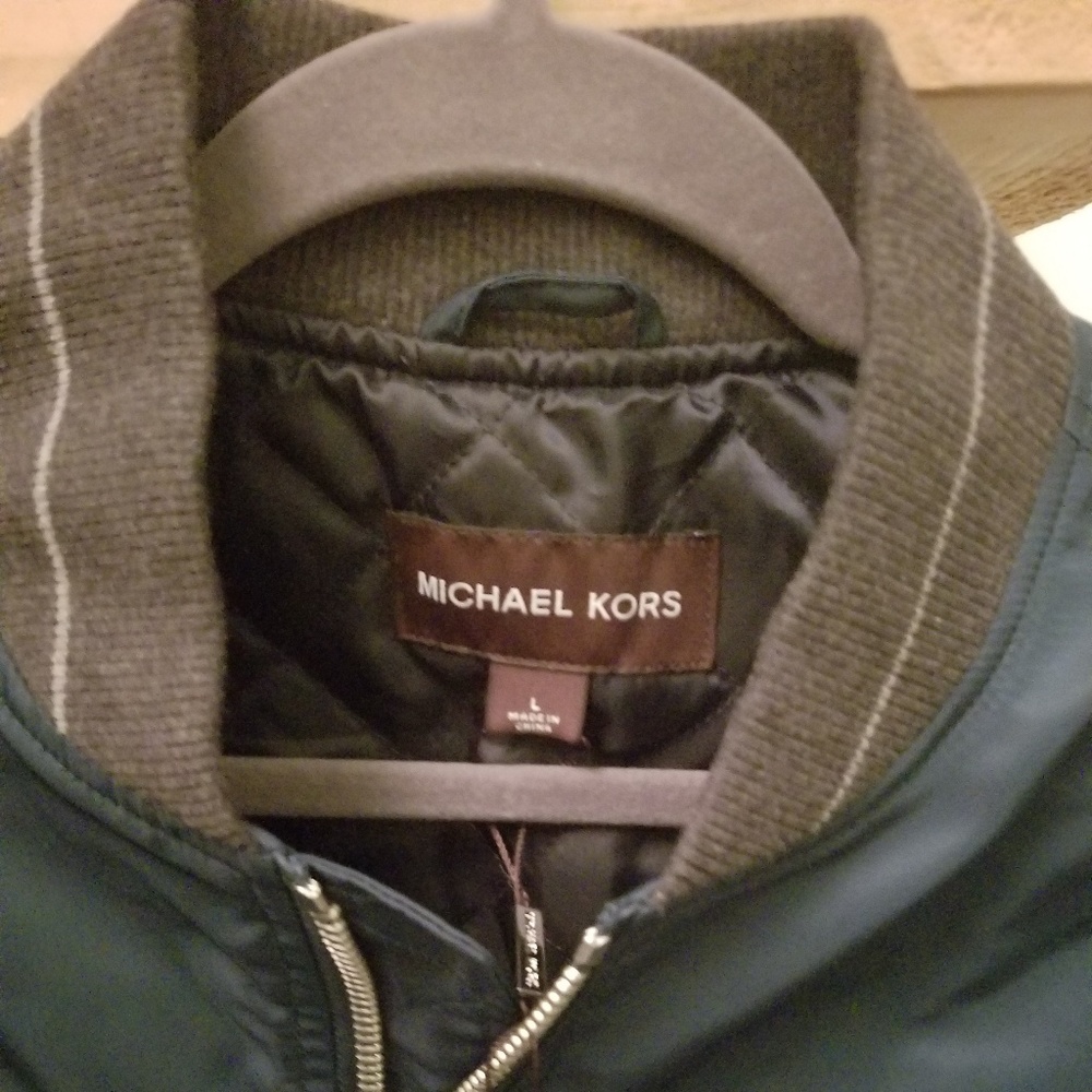 Bomber jacket - Picture 2 of 3